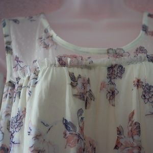 Lace Overlay Sleeveless Shirt with Cute Ruffle